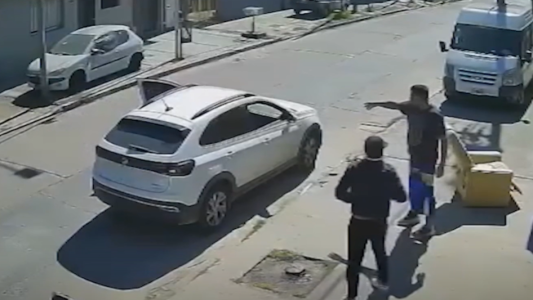 Asalto: lo encañonaron y le bajaron los pantalones