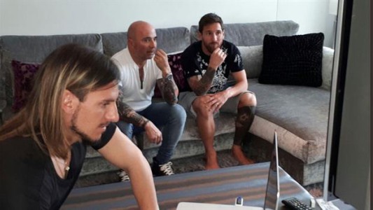 Sampaoli se reunió con Messi y Mascherano en Barcelona
