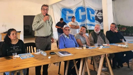 Las dos CTA participan este lunes de una conferencia frente al Congreso en rechazo a los vetos presidenciales