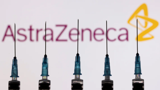 Las contradicciones de AstraZeneca: dice no tolerar sobornos, pero pagó una multa millonaria por coimas