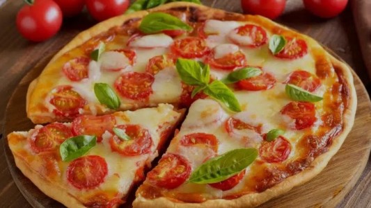 Hoy se celebra "La Noche de la Pizza y Empanada": descuentos del 50% en pizzas y 3x2 en empanadas