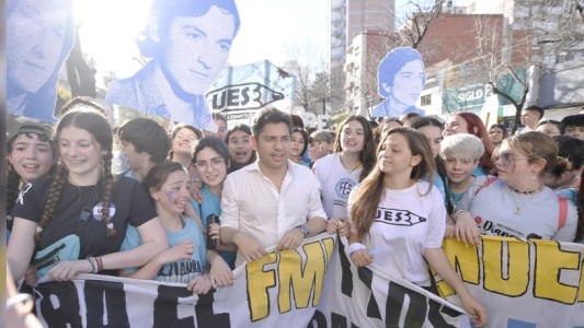 Kicillof participó de la marcha por el 49° aniversario de la Noche de los Lápices