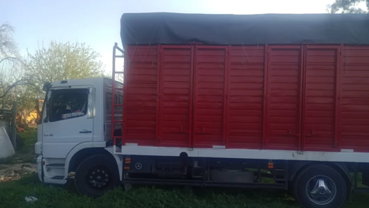 Nena de 7 años murió atropellada por un camión en una quinta