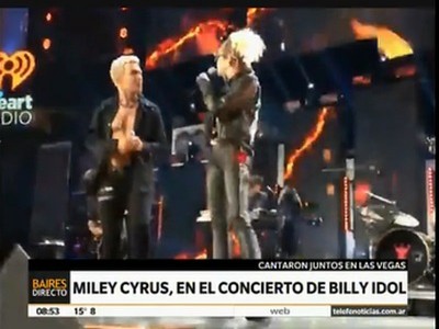 Miley Cyrus, en el concierto de Billy Idol