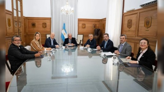 Tras el apoyo de Estados Unidos, el Gobierno reflota el Consejo de Mayo