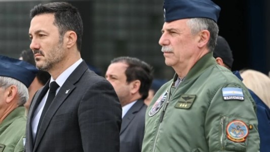 El Gobierno dio ascensos retroactivos a 21 militares "marginados" por la gestión de Alberto Fernández