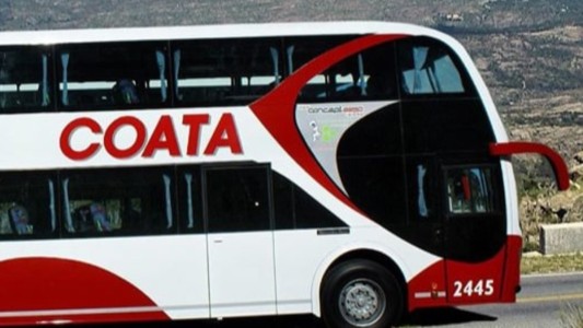 Macabro hallazgo: encuentran feto en baño de colectivo de larga distancia