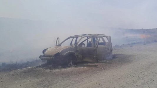 Córdoba: un auto se prendió fuego y ocasionó un incendio en un Parque Nacional