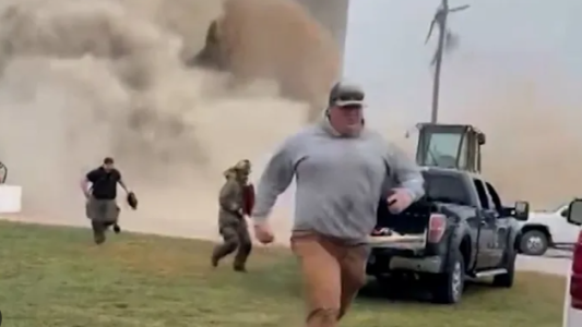 Colapsó un silo de girasol en una pequeña localidad de EE.UU.