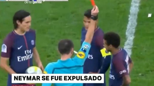 Así lo expulsaban a Neymar por pelearse con Lucas Ocampos en el Marsella-PSG