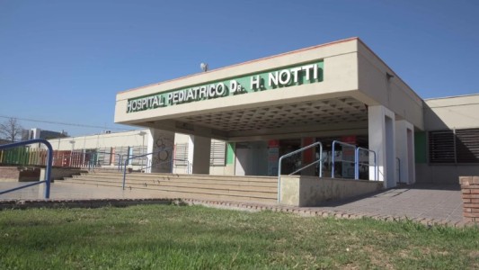 Mendoza: una nena de dos años sufrió la amputación de su brazo derecho tras introducirlo en un secarropas