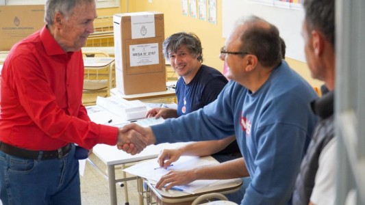 Juan Schiaretti votó en Córdoba: "Hoy es el día en que somos todos iguales"