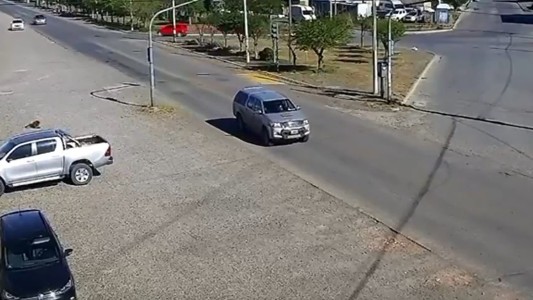 Video: se conoció la última imagen de la camioneta en la que viajaban los jubilados antes de desaparecer en Chubut