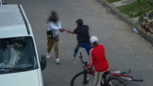 Horror en Hurlingham: "Si lo mirás mal, este pibe te tira", dijo una vecina testigo del hecho