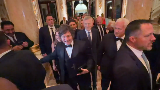 La llegada en "modo rockstar" de Milei a la gala del CPAC en Miami