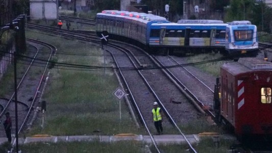 Se reanudó el servicio del Tren Sarmiento luego del descarrilamiento