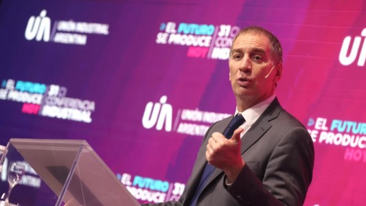 Santilli visita a Zamora con la misión de seguir resquebrajando los bloques peronistas