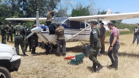 Encuentran otra avioneta narco abandonada en Santa Fe: perros detectaron rastros de cocaína