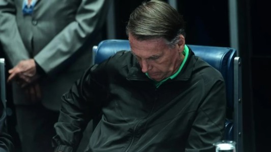 Corte Suprema: Bolsonaro intentó romper su tobillera electrónica para fugarse