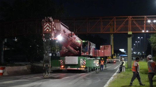 Cierran por tres noches la Autopista Dellepiane para montar un puente