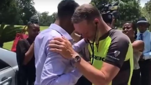 El padre que viajó miles de kilómetros para volver a escuchar el corazón de su hija muerta