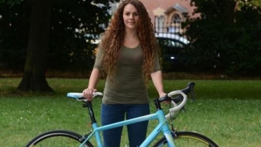 La historia de la chica que le "robó" la bicicleta al hombre que se la había robado a ella