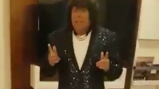 La Mona Jiménez anunció su regreso a los escenarios