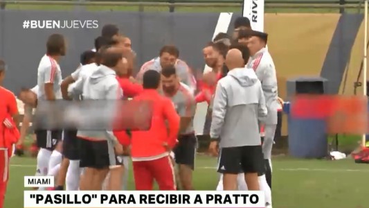 Así recibió el plantel de River a Pratto
