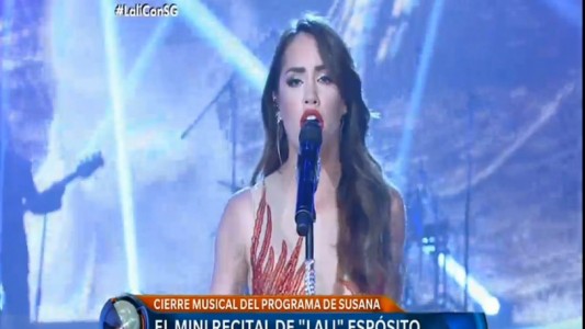 El mini recital de "Lali" Espósito