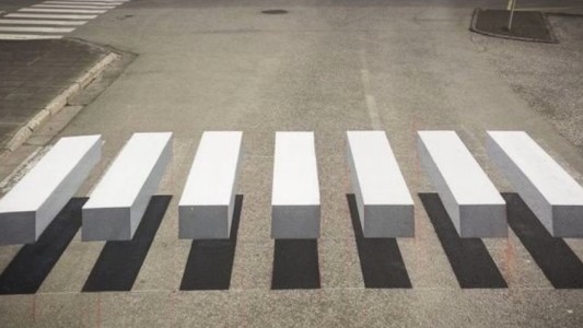 Con este efecto visual logran reducir la velocidad a los conductores