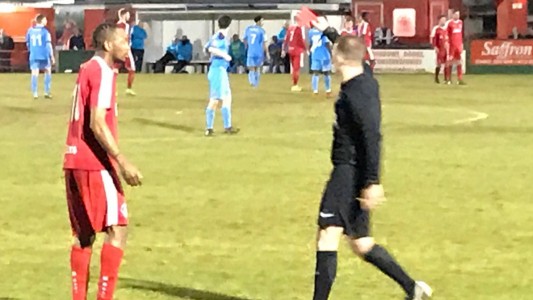 Expulsaron a un futbolista por su apellido