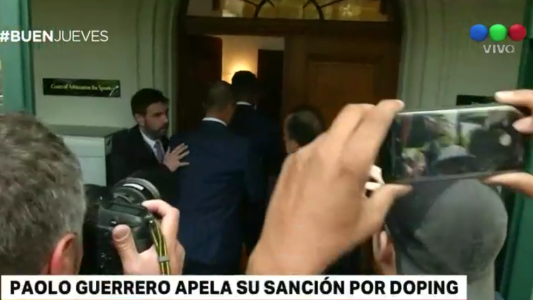 La fiebre por Messi: muñecos, gorras y llaveros