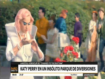 Katy Perry lanzó el videoclip de "Chained to the rhythm" en un parque de diversiones