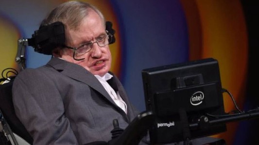 Las tres curiosas coincidencias de fechas de la vida de Stephen Hawking