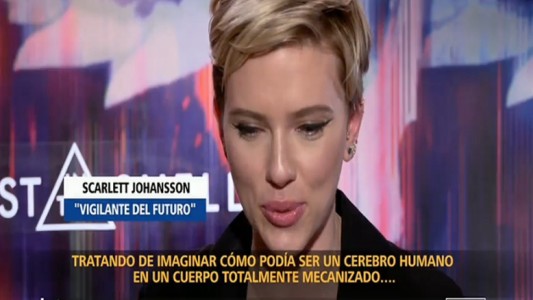 Scarlett Johansson, a solas con Telefe Noticias