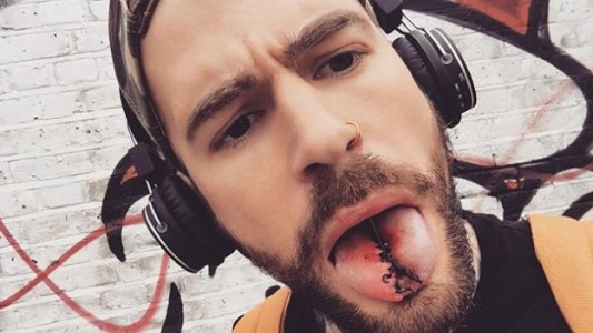 Sueño cumplido: se operó la lengua para que parezca la de una serpiente