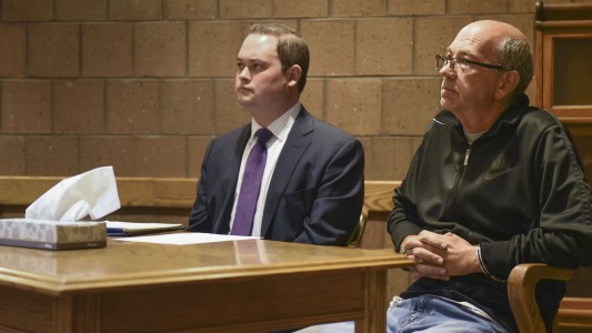 Escándalo en la Universidad de Michigan: acusan a un investigador de abusar sexualmente de un perro