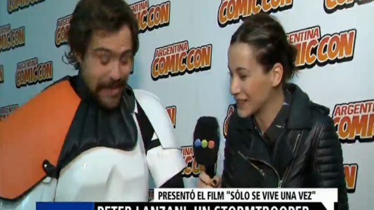 Argentina Comic Con: Peter Lanzani sorprendió a los fans disfrazado de stormtrooper