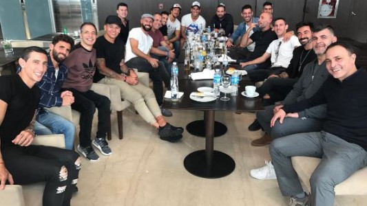 La mesa de los galanes espera por la boda de “Leo” y Antonela