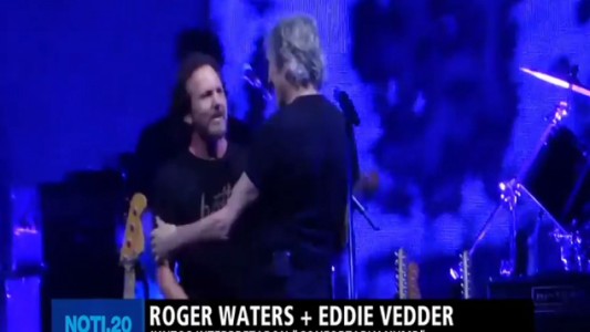 Roger Waters y Eddie Vedder interpretaron un clásico de Pink Floyd