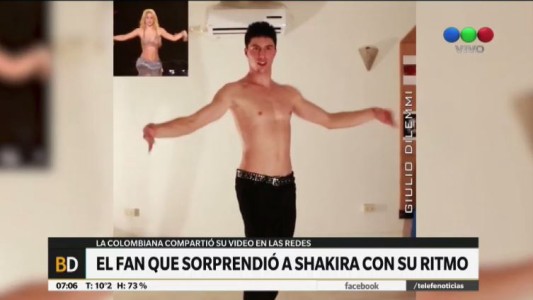 El fanático italiano que mueve las caderas como Shakira