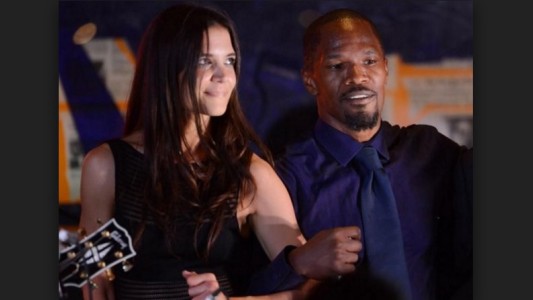Katie Holmes y Jamie Foxx ya no ocultan su amor
