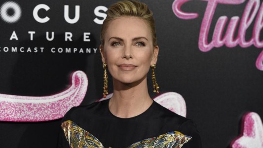 Así quedó Charlize Theron tras aumentar 22 kilos para una película