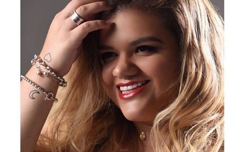 More Rial, en su peor momento: se separó de su novio y sigue con los reproches a su padre