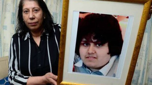 Murió joven de 18 años por adicción a la comida chatarra y los videojuegos