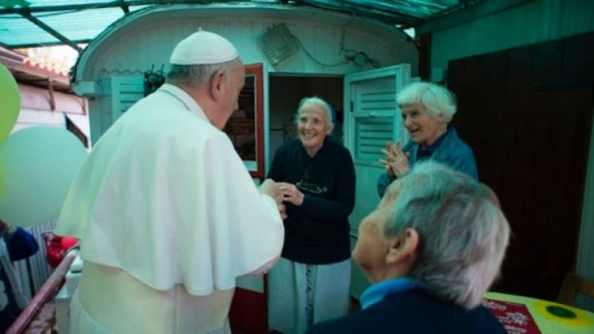Papa Francisco: "Recen por mí, me siento un poco enfermo"