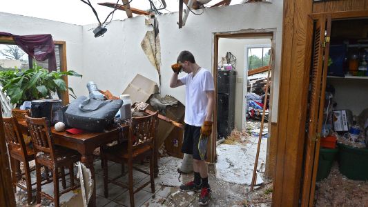 Más de 70 tornados dejan muerte y destrucción en Estados Unidos