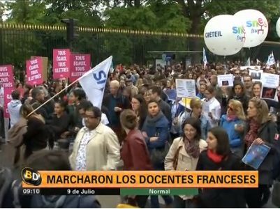 Protesta de docentes franceses contra una reforma educativa