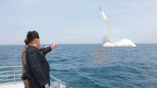 Corea del Norte aseguró que puede miniaturizar bombas nucleares