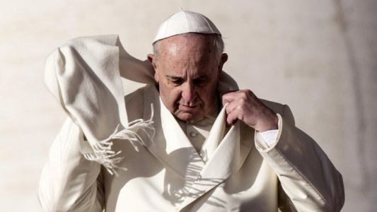 El papa Francisco reiteró que para retar a un chico, "dos o tres palmadas en el traste no vienen mal"